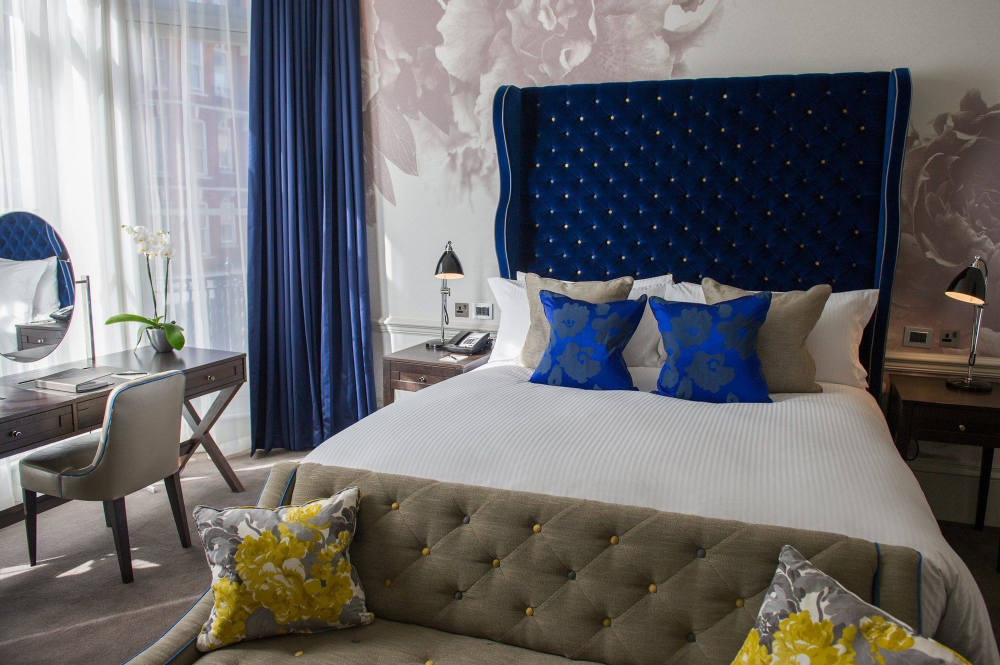 The Ampersand Hotel - Small Luxury Hotels Of The World London Szoba fotó A bedroom at the hotel